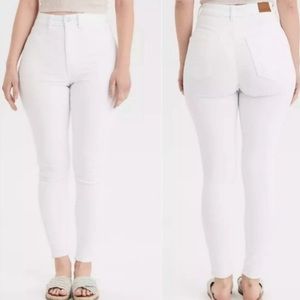NWT White American eagle jeans